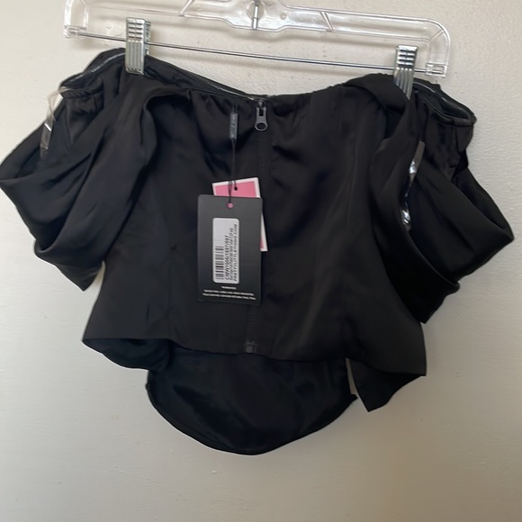 NWT Pretty Little Thing Top - Picture 3 of 3